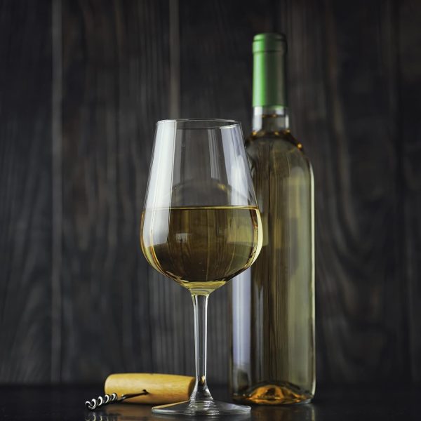 Wino białe - odmiany, które pozwalają zrozumieć białe wino
