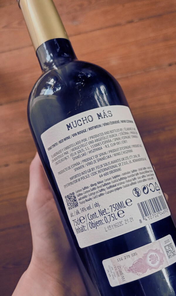 Mucho Más - hiszpańskie wino czerwone z Biedronki.