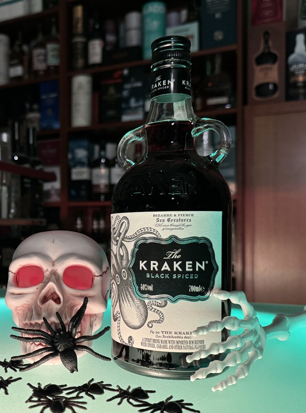 Ostre potrawy na Halloween - tequila Jose Cuervo, whiskey Sexton i rum Kraken.